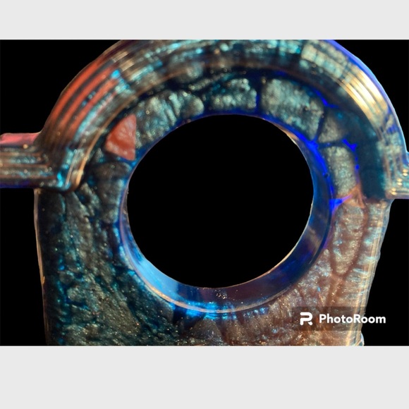 Handmade Blue and black resin clock - Picture 4 of 5